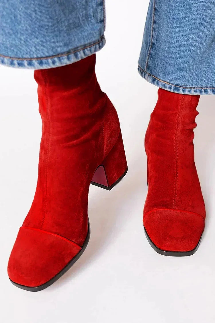 BOTAS CON TACÓN ELEGANTE