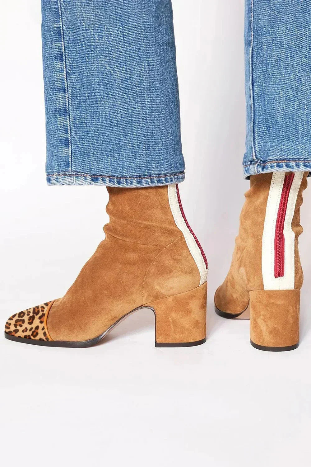 BOTAS CON TACÓN ELEGANTE