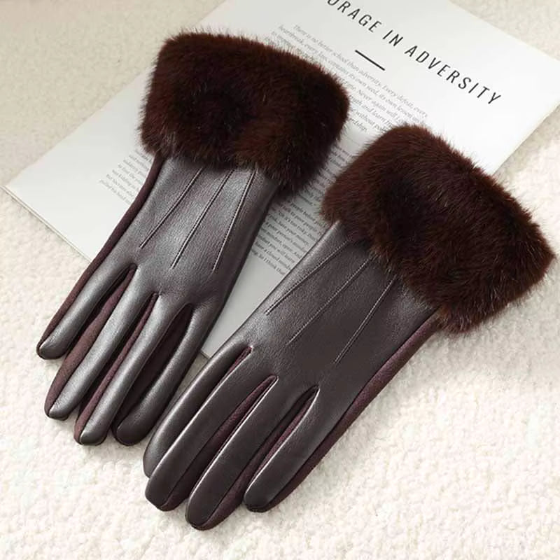 GUANTES DE CUERO CON ACABADO EN PELO