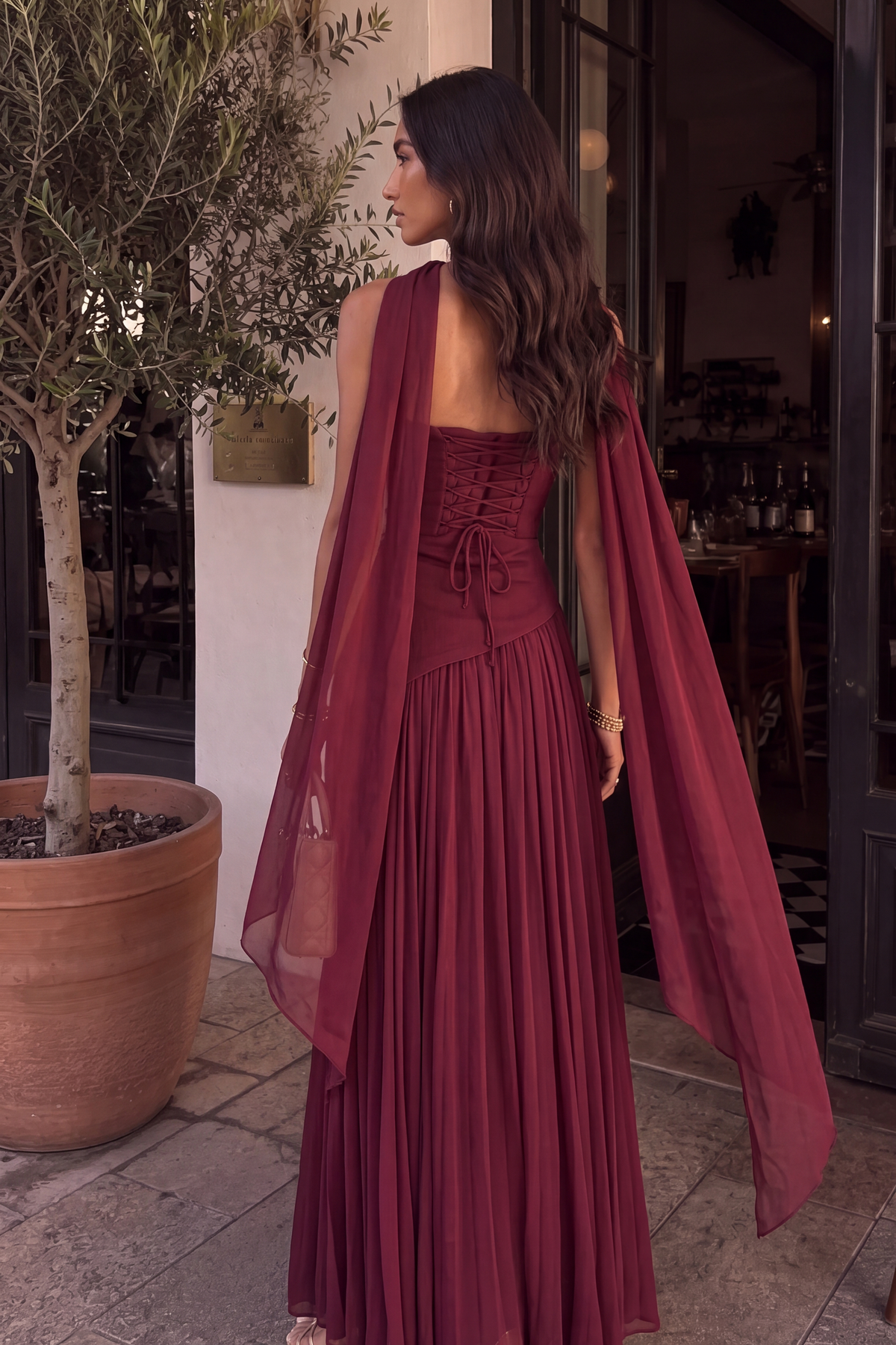 DIANA | Vestido Largo de Tirantes con Capa Fluida