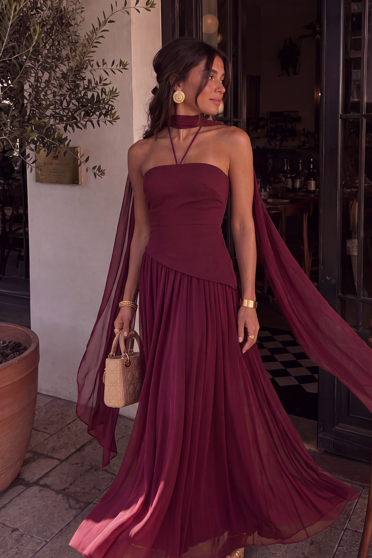 DIANA | Vestido Largo de Tirantes con Capa Fluida